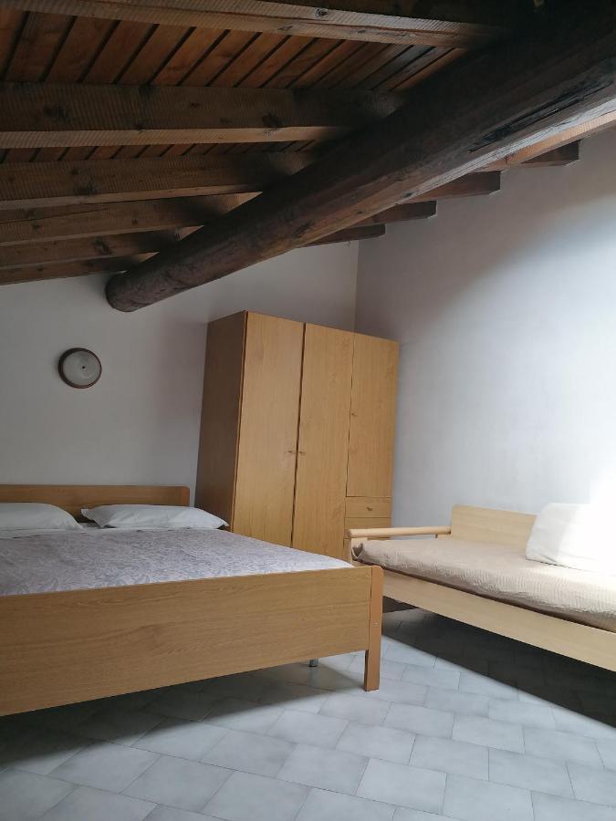 Zone Casa Vacanze 'La Piazza'ヴィラ エクステリア 写真