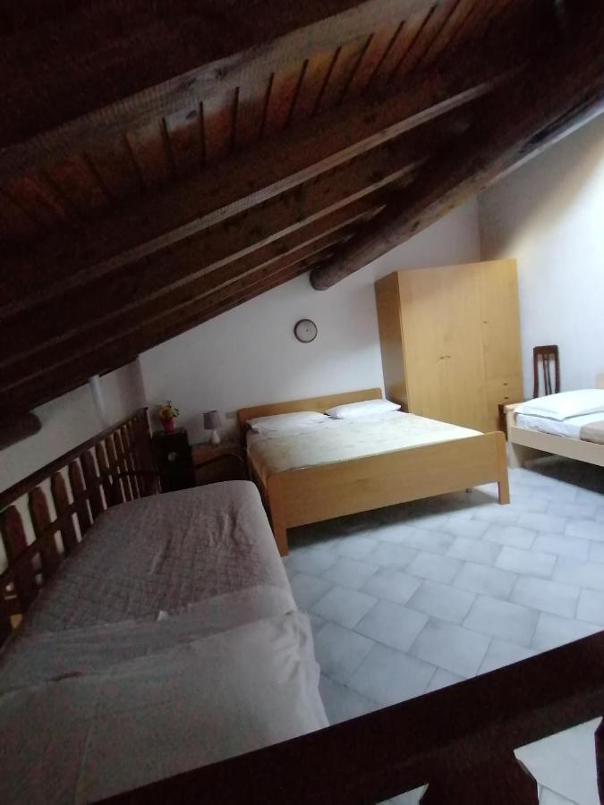 Zone Casa Vacanze 'La Piazza'ヴィラ エクステリア 写真