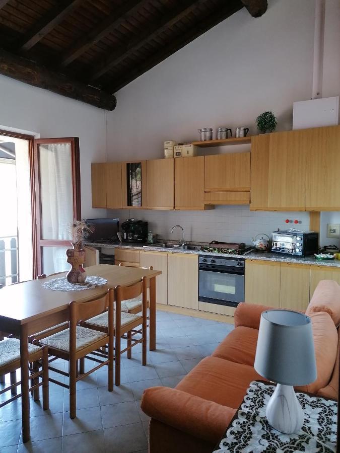 Zone Casa Vacanze 'La Piazza'ヴィラ エクステリア 写真