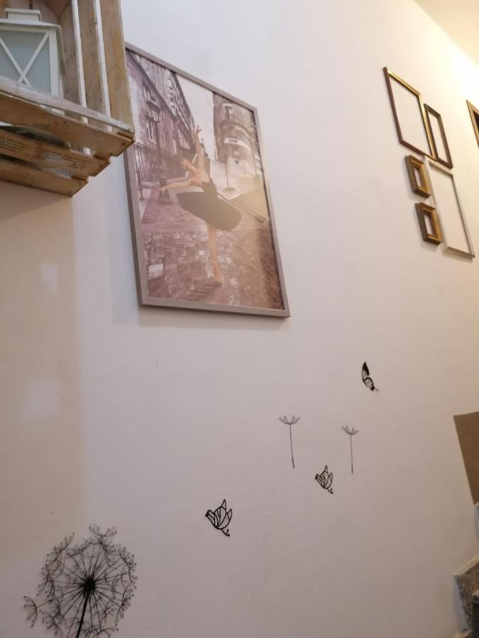 Zone Casa Vacanze 'La Piazza'ヴィラ エクステリア 写真