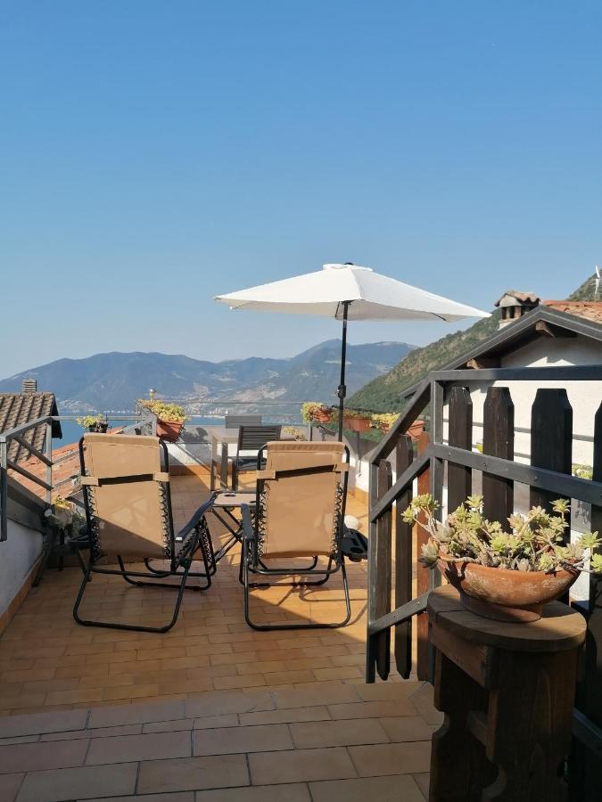 Zone Casa Vacanze 'La Piazza'ヴィラ エクステリア 写真