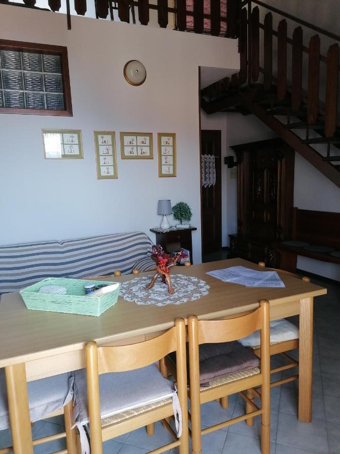 Zone Casa Vacanze 'La Piazza'ヴィラ エクステリア 写真