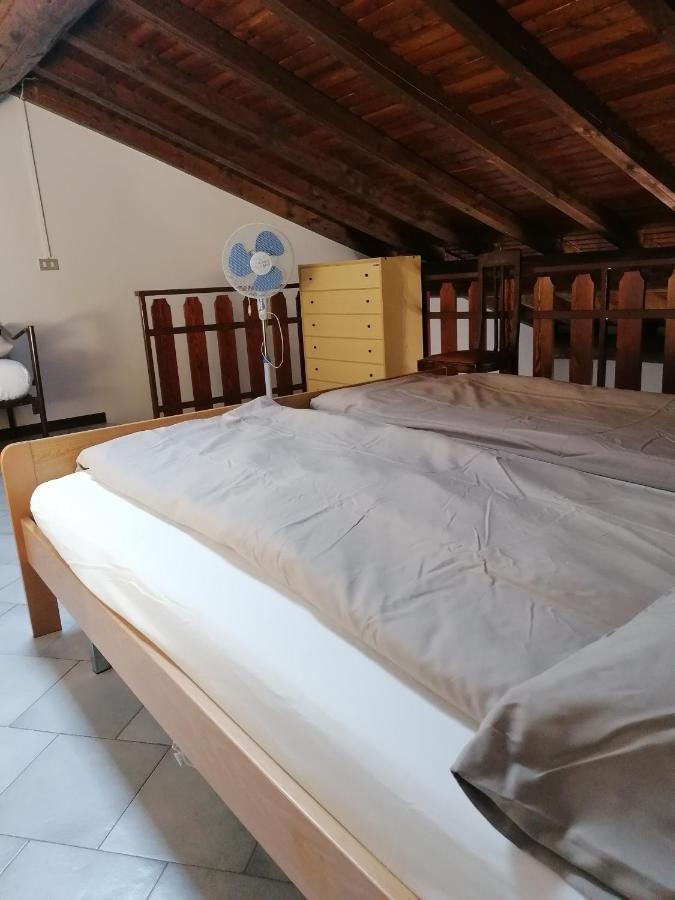 Zone Casa Vacanze 'La Piazza'ヴィラ エクステリア 写真