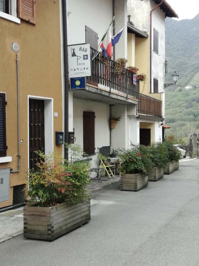 Zone Casa Vacanze 'La Piazza'ヴィラ エクステリア 写真