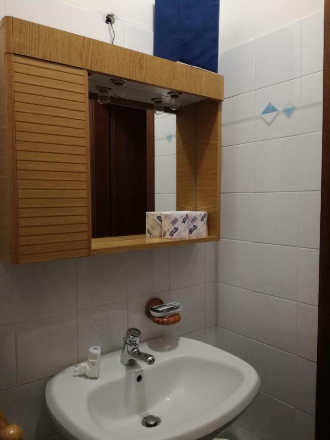 Zone Casa Vacanze 'La Piazza'ヴィラ エクステリア 写真